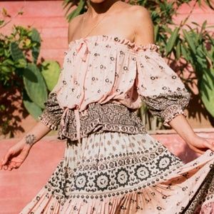 NWT Spell and the Gypsy Lionheart Off Shoulder Top